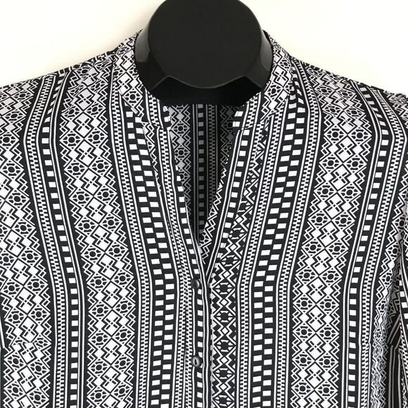 Style & Co. Split Neck Button Down Blouse Womens Medium Chiffon Asymmetrical Hem - Picture 3 of 9